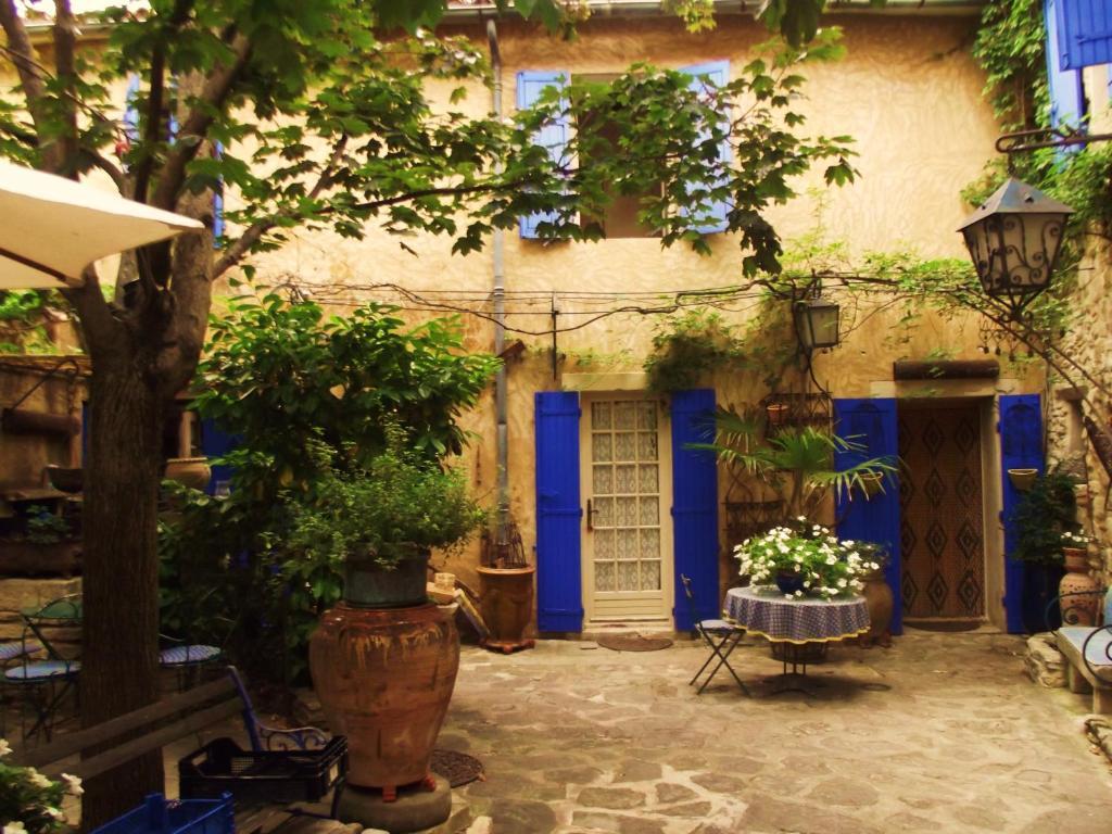 לינה וארוחת בוקר ונאסק La Maison Aux Volets Bleus מראה חיצוני תמונה